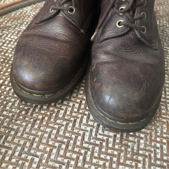 Dr. Martens Aztec Brown Lace Up Boots Sz 9 - Picture 2 of 7